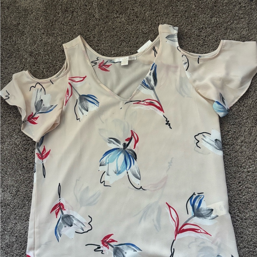 Floral Cold Shoulder Top